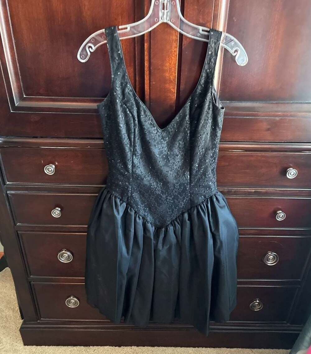 Vtg Gunne Sax by Jessica McClintock Black Lace Sequin Formal Mini Dress Sz7 A656